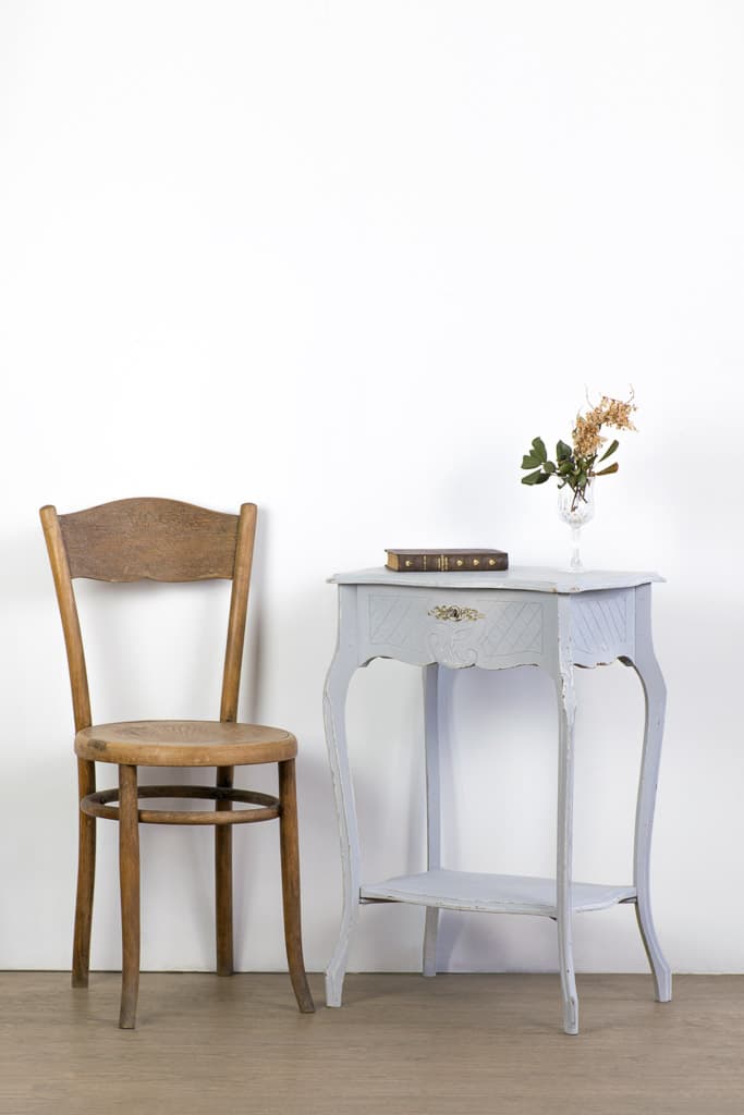 French Louis XV Style Painted Side Table - French antique side tables 3