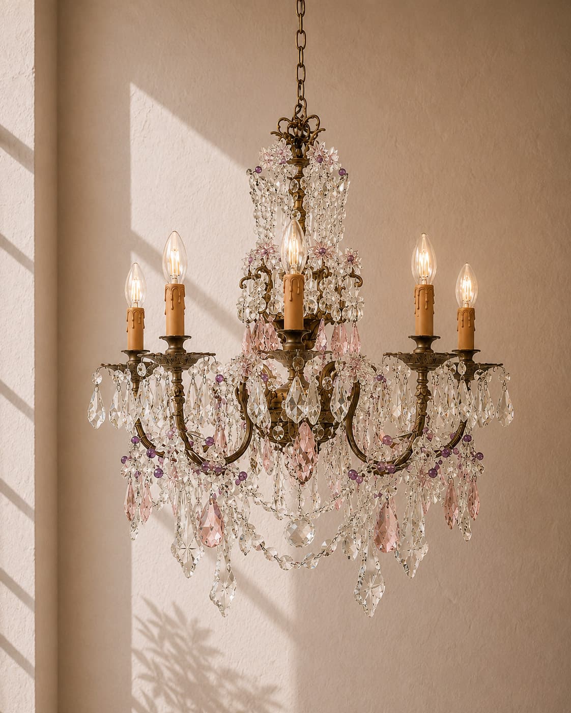 French Louis XV Style Bronze and Crystal Chandelier with Pink Crystal Accents - French antique 吊燈 2