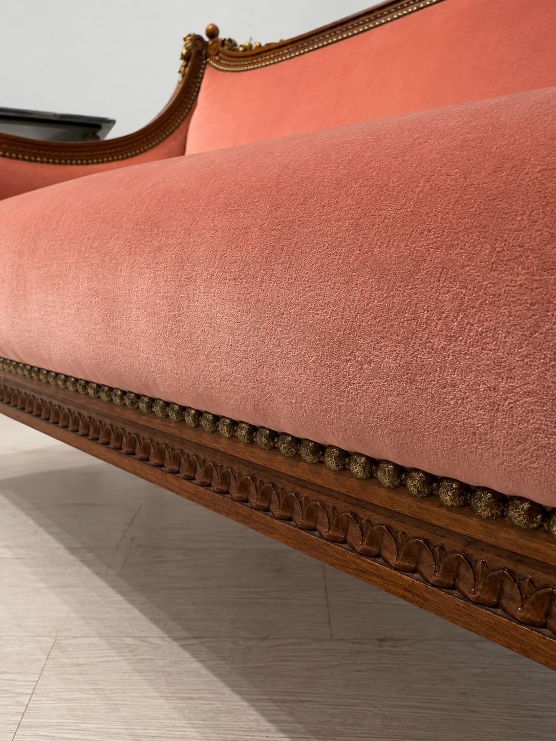 French Louis XVI Style Walnut and Giltwood Settee - French antique sofas 4