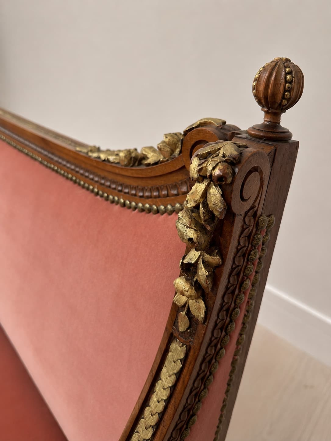 French Louis XVI Style Walnut and Giltwood Settee - French antique sofas 7