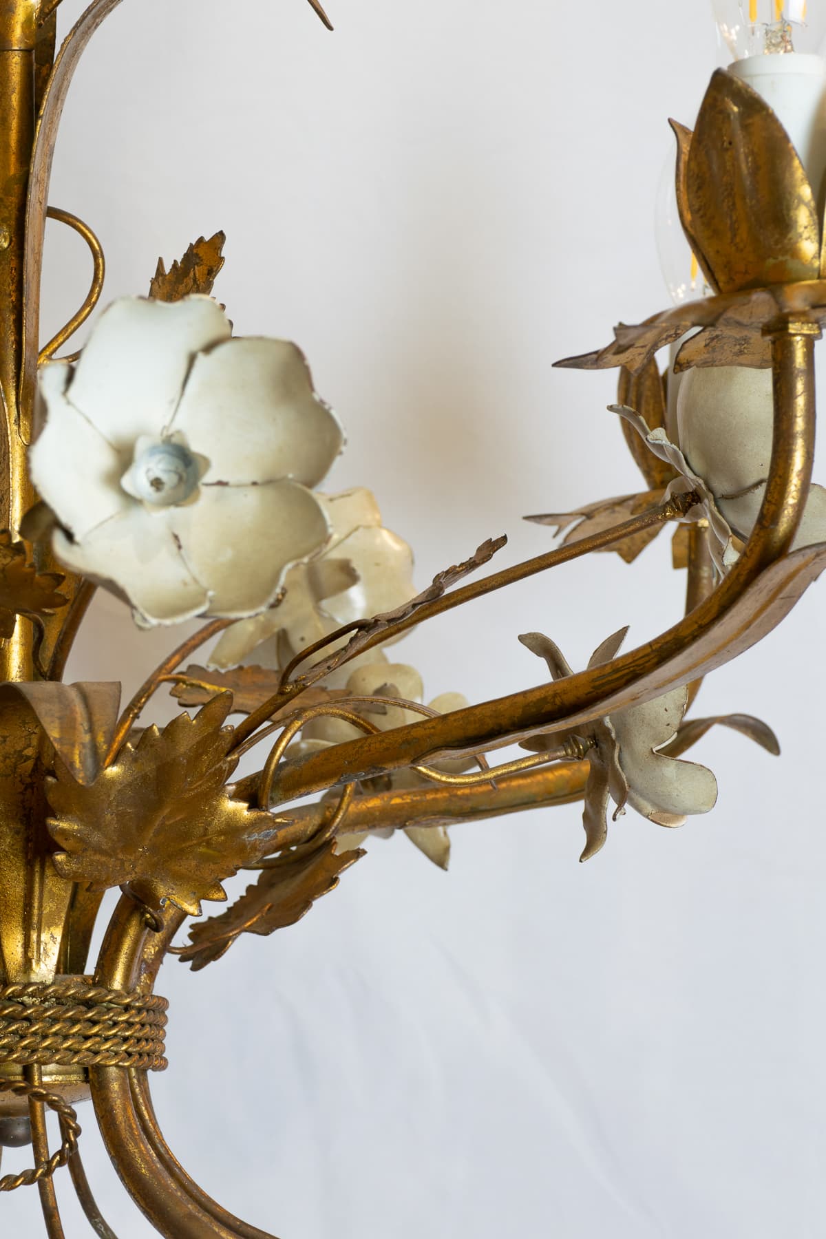 Gilded French Antique Chandelier with Floral Motifs - French antique chandeliers & pendants 3