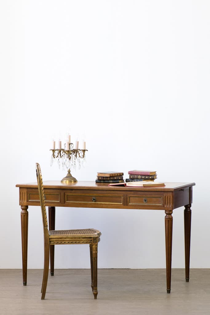 Elegant French Louis XVI Style Desk - French antique desks 5