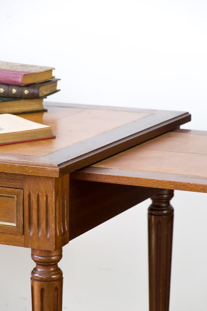 Elegant French Louis XVI Style Desk - French antique desks 3