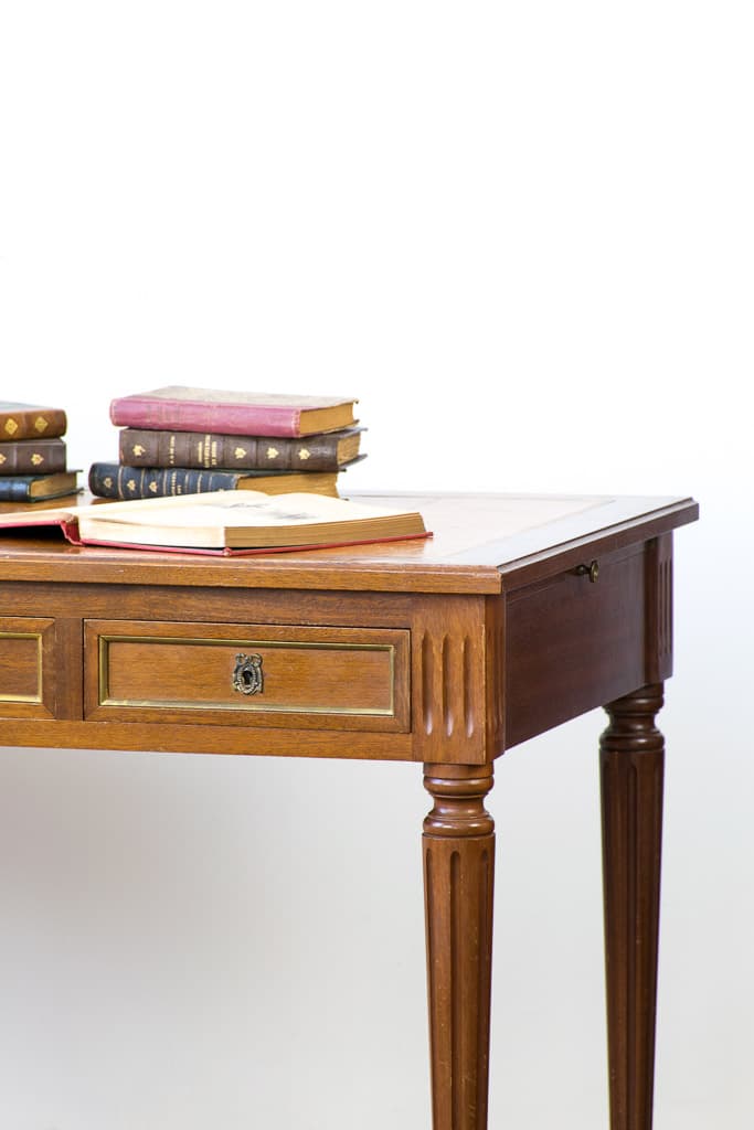 Elegant French Louis XVI Style Desk - French antique desks 4