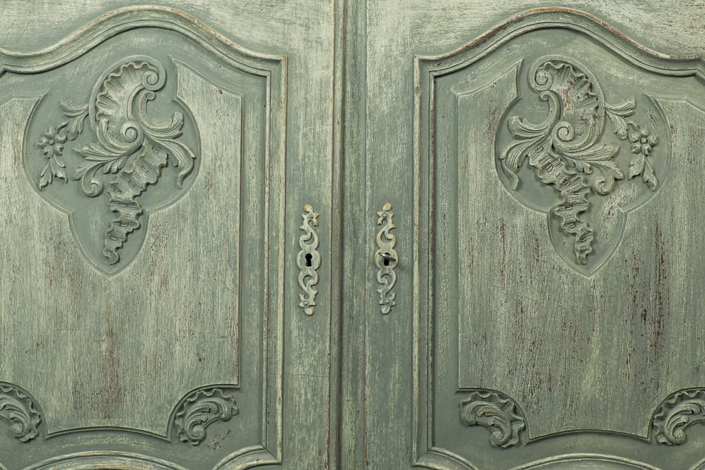 French Louis XV Style Display Cabinet - French antique display cabinet 3