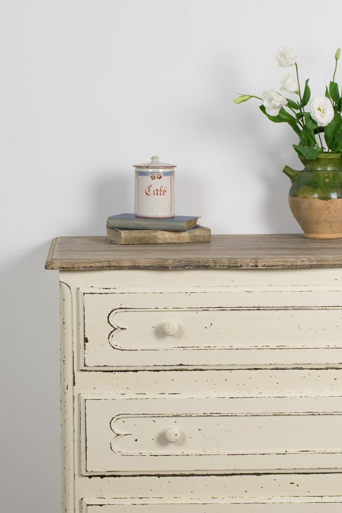 Country French and Painted Three-Drawer Commode - French antique chest of drawers 4