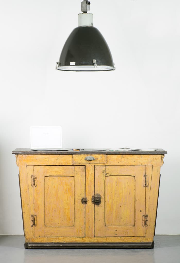 Triangular Shape French Shop Counter, Original patina - French antique counters 3