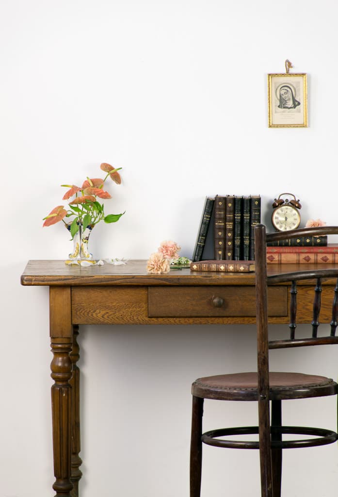 French Louis XVI Style oak Wood Desk - French antique desks 2