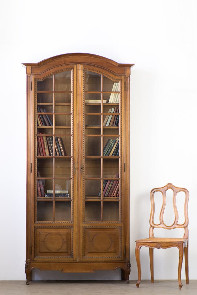 French Louis XV Style Display Cabinet - French antique display cabinet 5