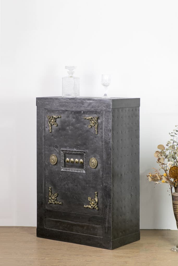 Mid 19th Century Metal Antique Safe - French antique antique safes 5